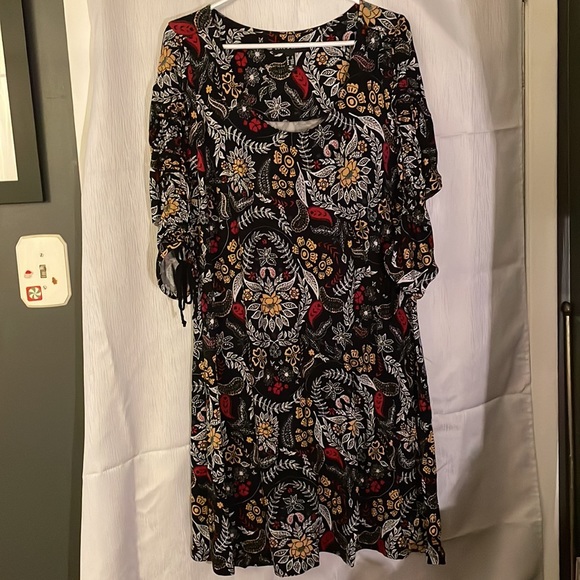 Love and Legend dress - Picture 6 of 7